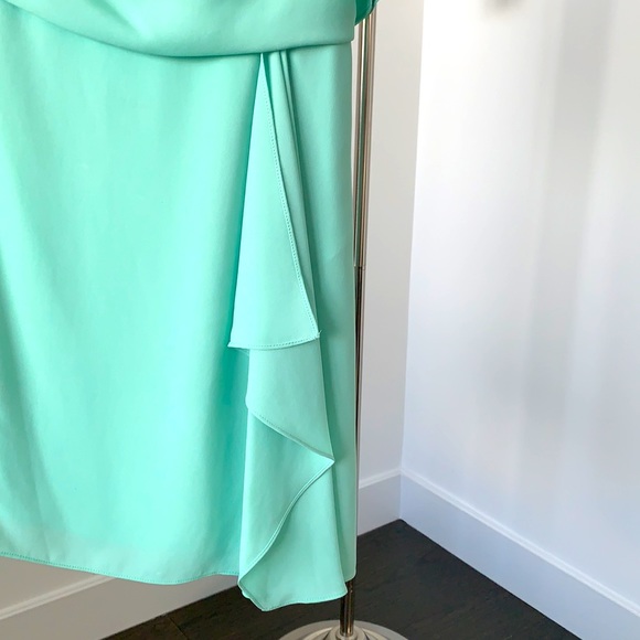 Flattering drape one shouldered BCBG dress | Size0 - Picture 3 of 7